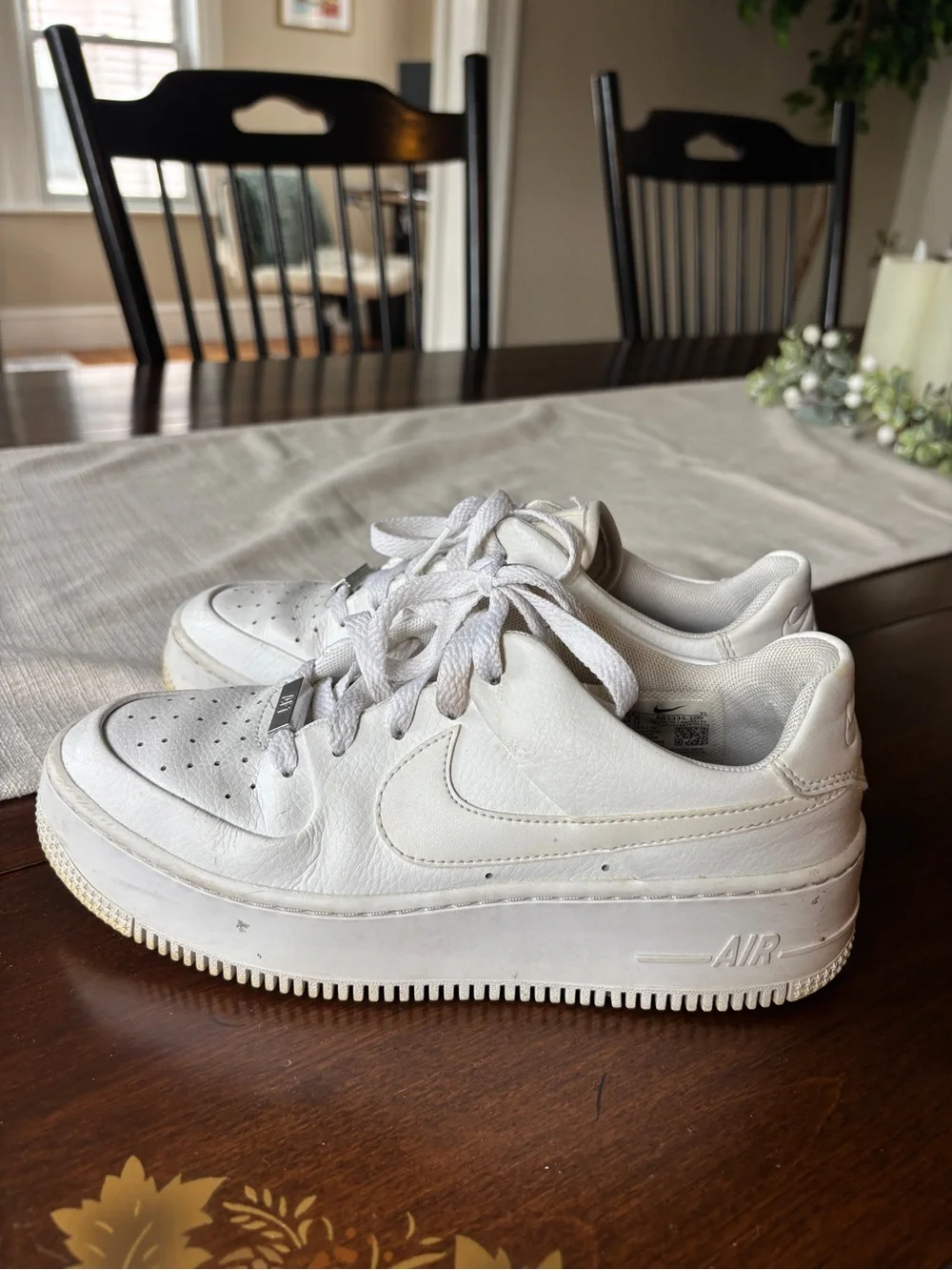 Nike Women’s Low-Top Sneakers - White